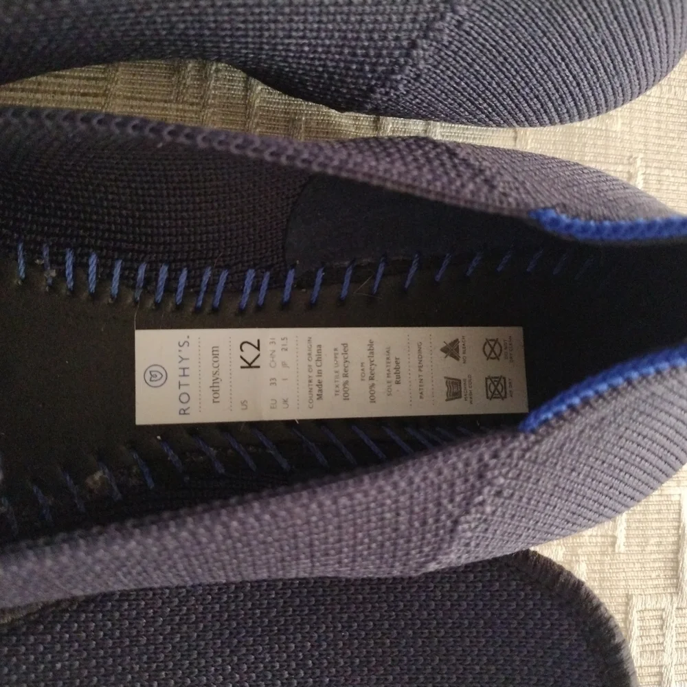 Rothy's Kids Navy Crest Medallion Loafers Flats, Size K2